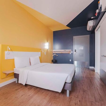 Ibis Budget Farroupilha Bagian luar foto