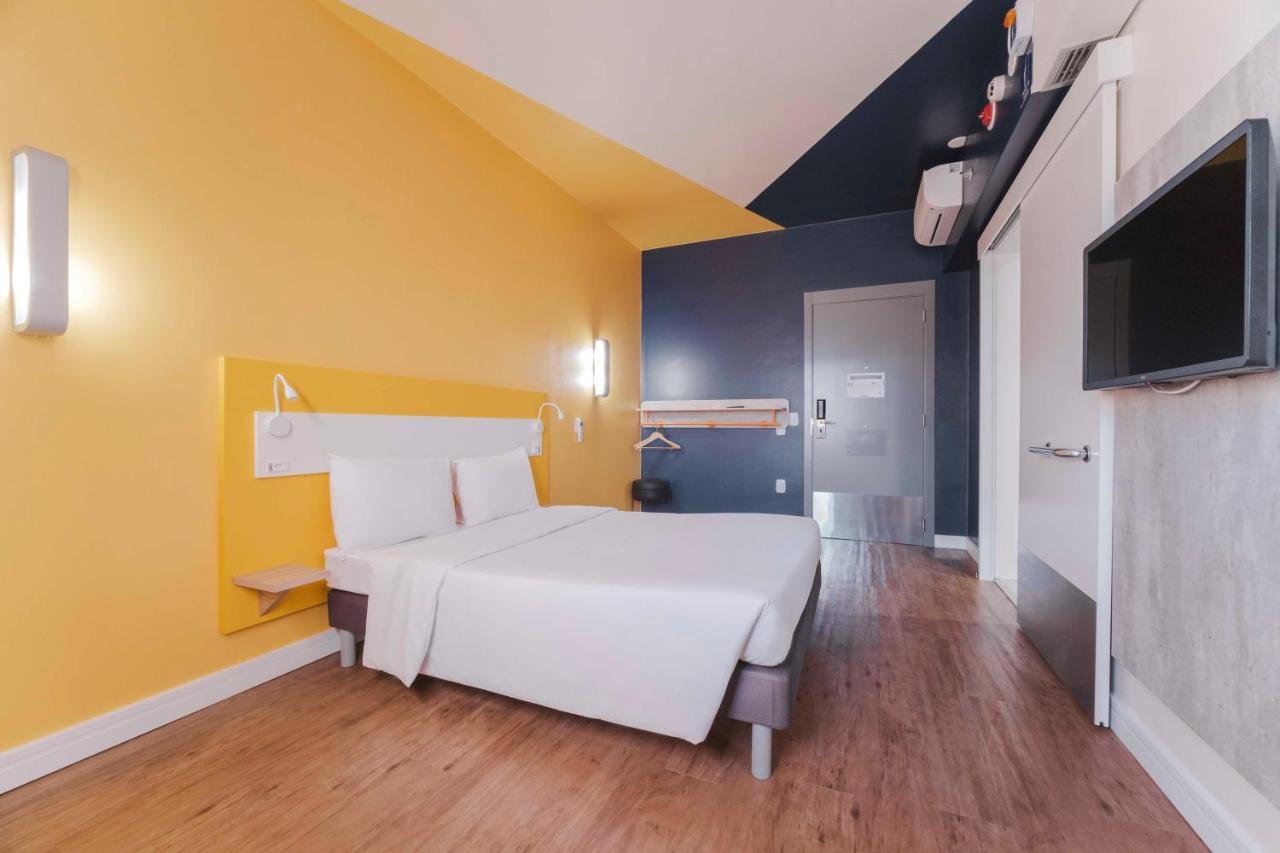 Ibis Budget Farroupilha Bagian luar foto